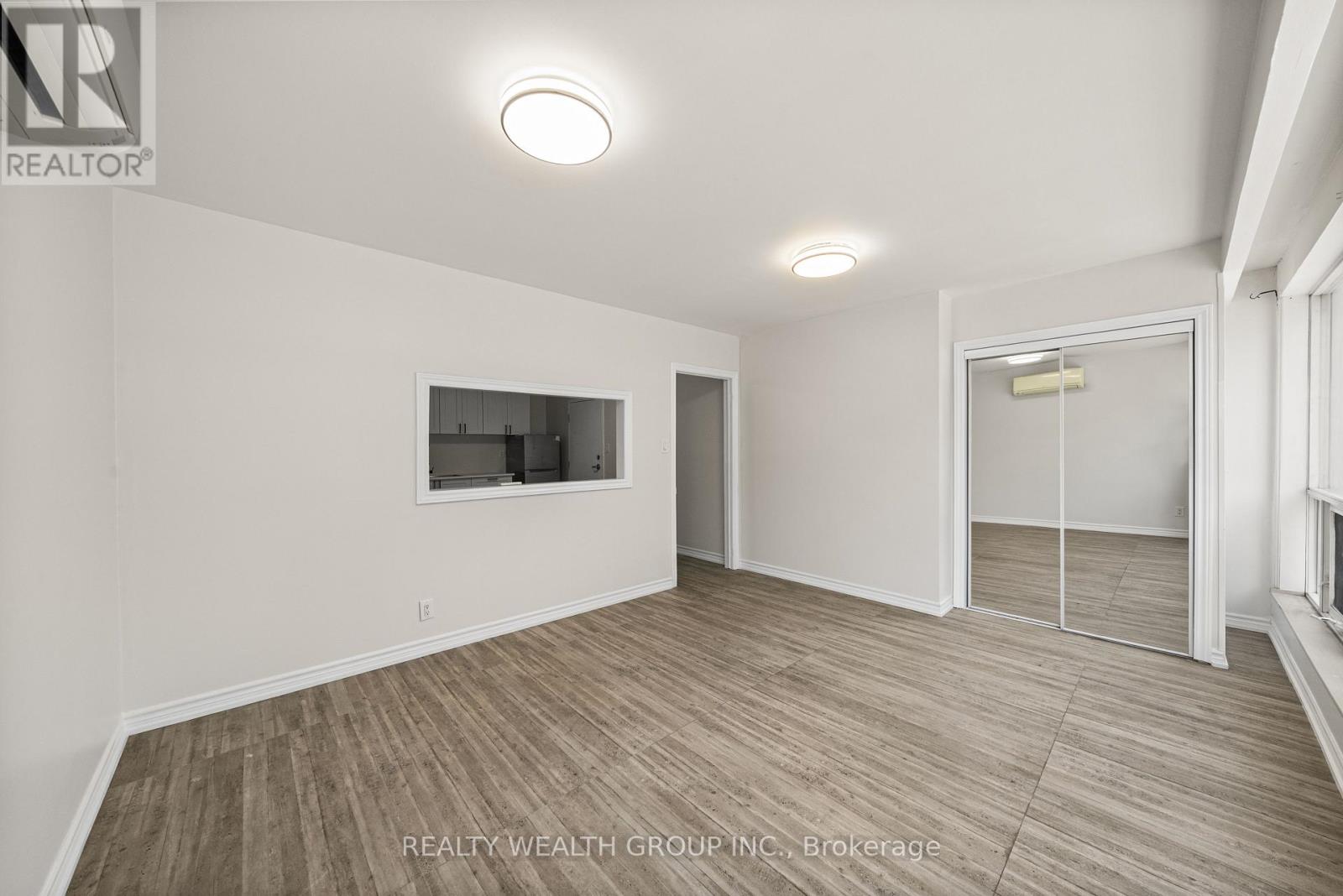 1 - 566 Queen Street W, Toronto, Ontario  M5V 2B5 - Photo 6 - C12999170