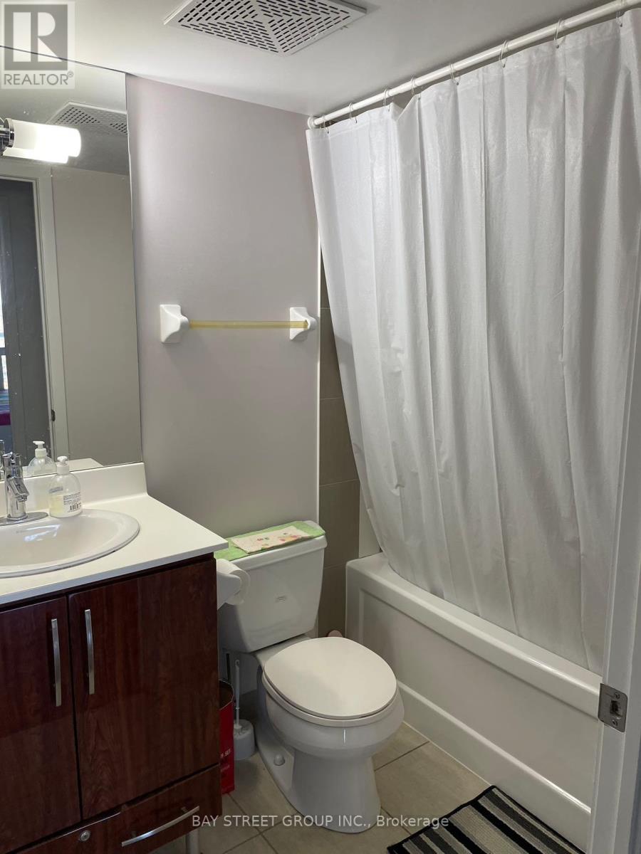 2208 - 5791 Yonge Street, Toronto, Ontario  M2M 0A8 - Photo 7 - C12999184