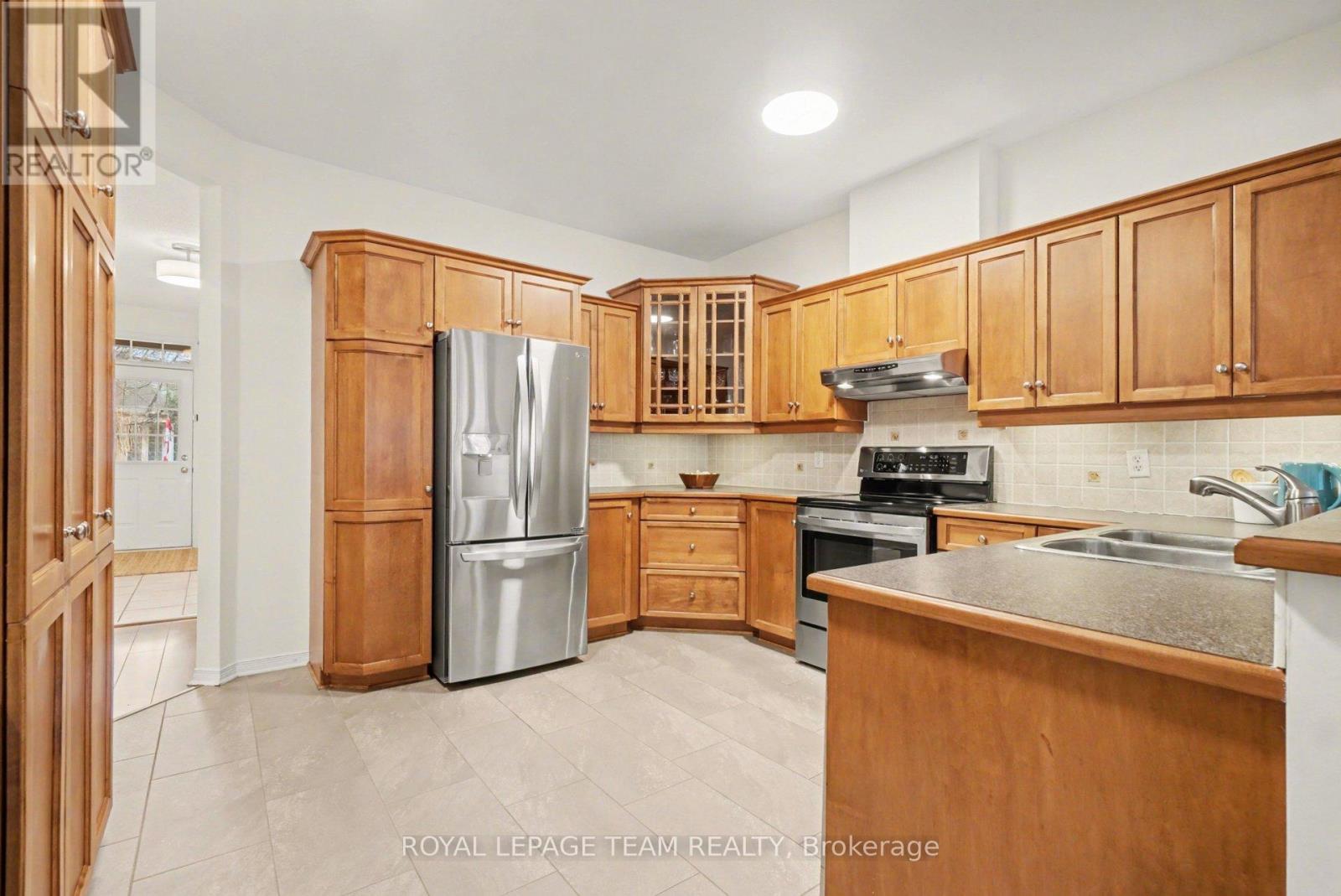 25 Sawchuk Terrace, Ottawa, Ontario  K2K 3H1 - Photo 12 - X12999192