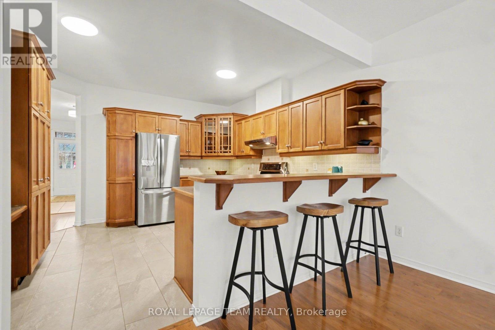 25 Sawchuk Terrace, Ottawa, Ontario  K2K 3H1 - Photo 14 - X12999192