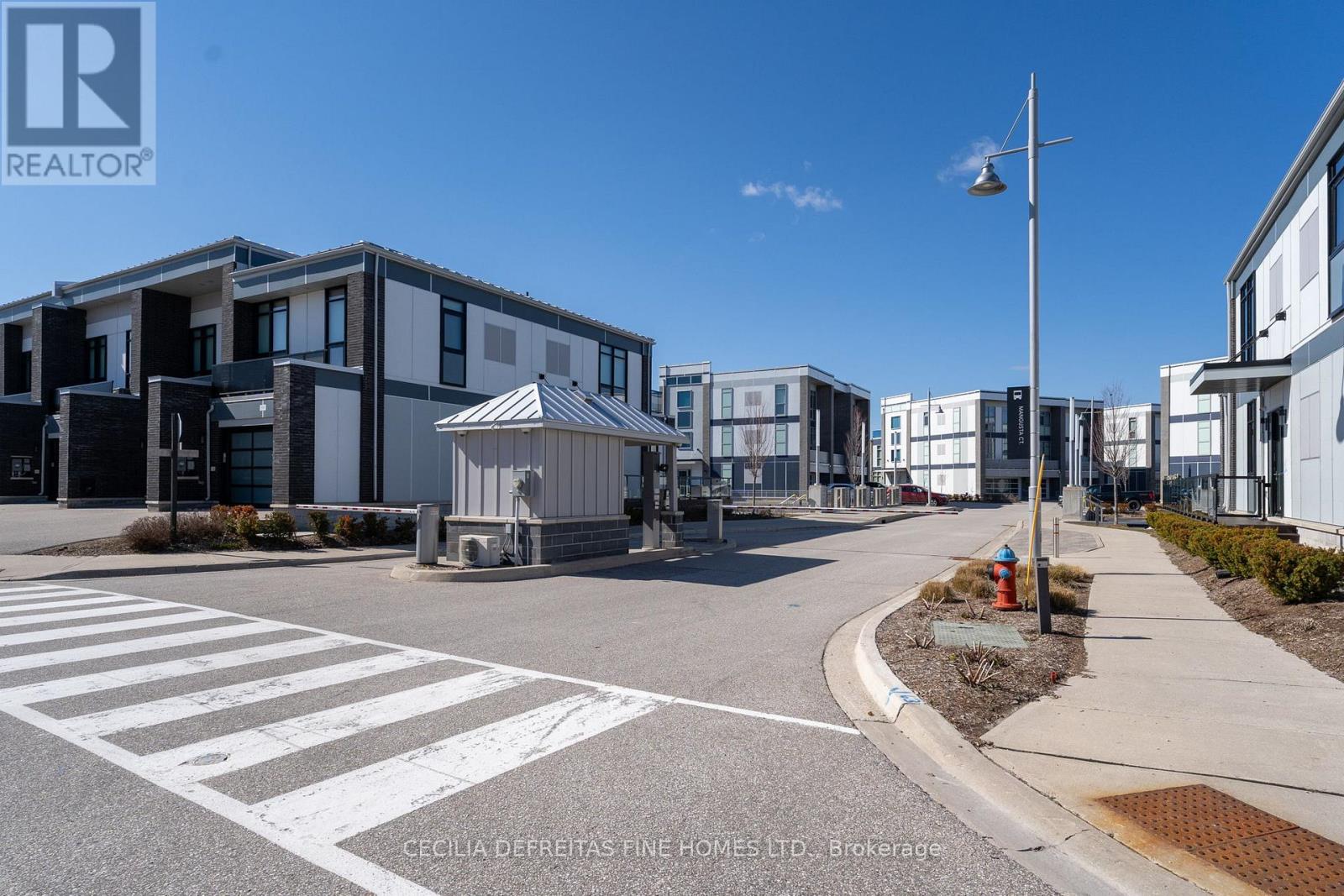 3793 Mangusta Court, Innisfil, Ontario L9S 0L5 - Photo 10 - N12992958