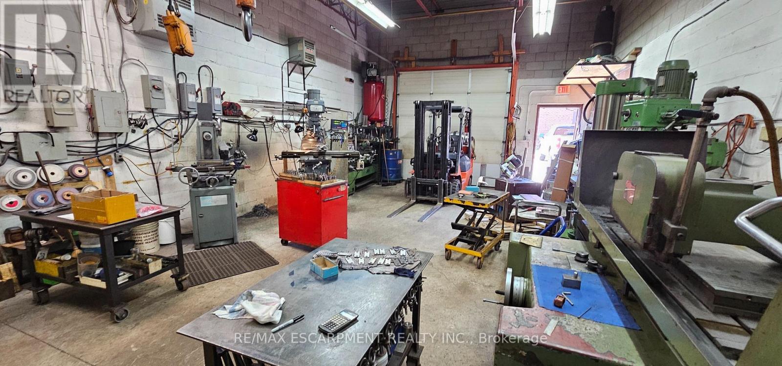 3 - 1075 Westport Crescent, Mississauga, Ontario  L5T 1E8 - Photo 12 - W12418127