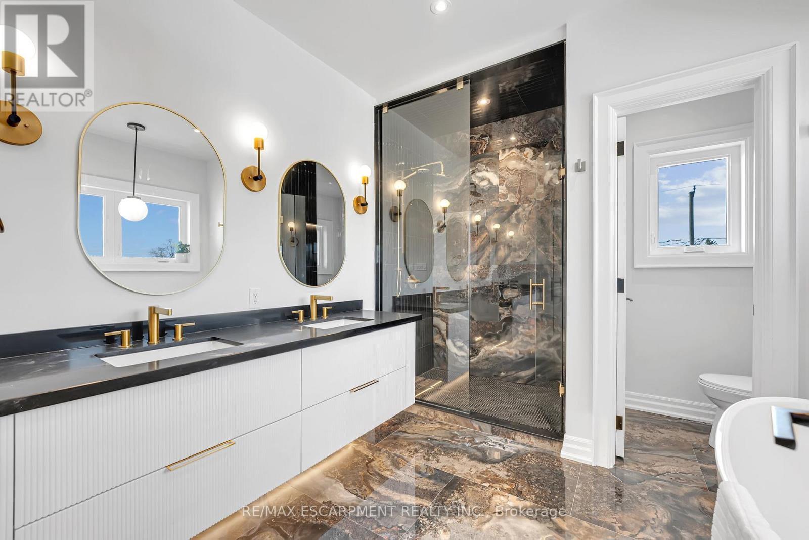 383 Wadsworth Street, Oakville, Ontario  L6K 2A2 - Photo 23 - W12997154