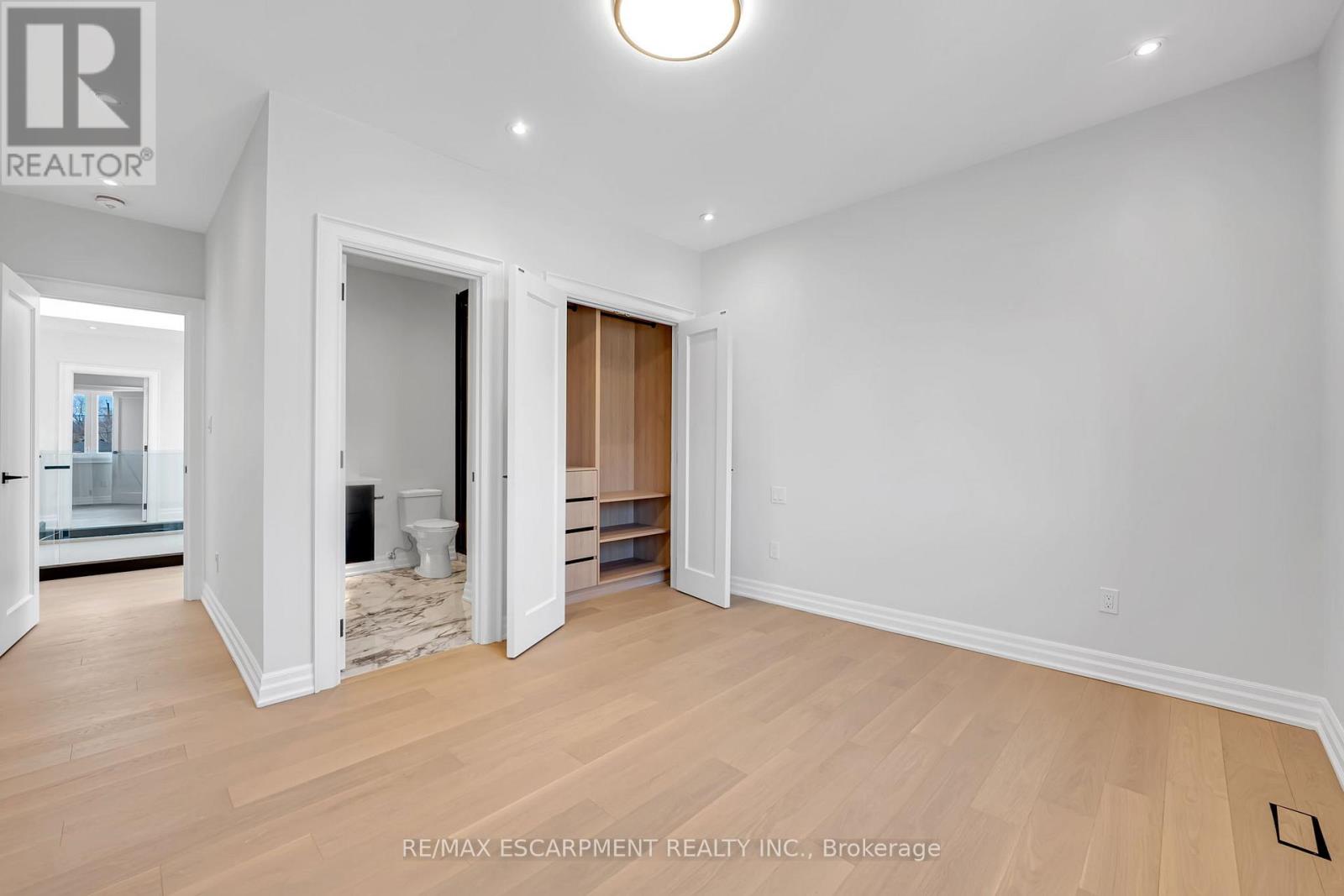 383 Wadsworth Street, Oakville, Ontario  L6K 2A2 - Photo 29 - W12997154