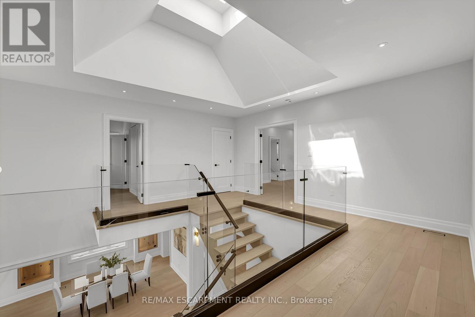 383 Wadsworth Street, Oakville, Ontario  L6K 2A2 - Photo 19 - W12997154