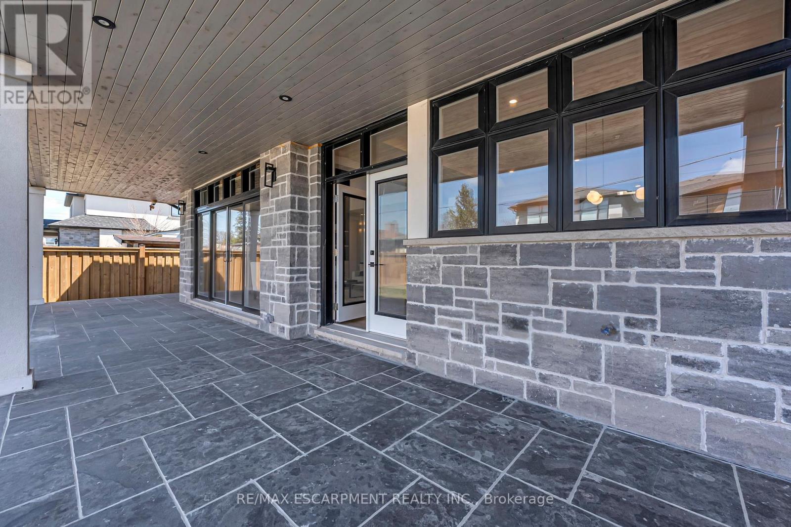 383 Wadsworth Street, Oakville, Ontario  L6K 2A2 - Photo 44 - W12997154