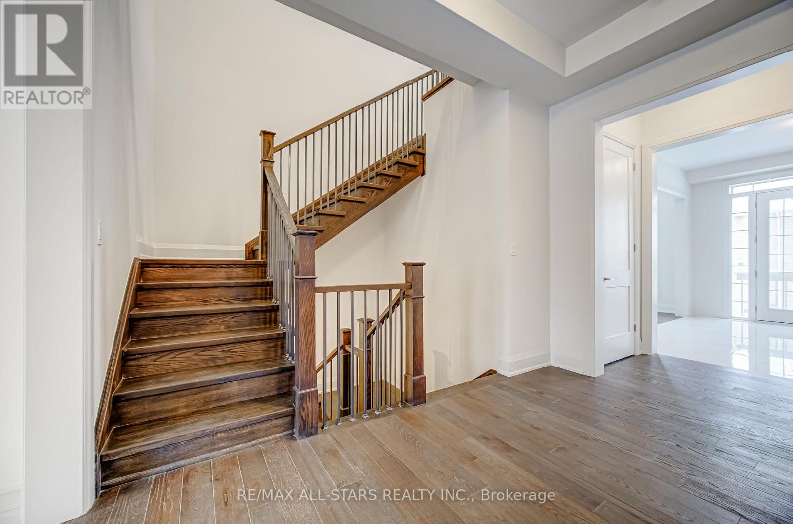 31 Bayberry Dr Bayberry Drive, Adjala-Tosorontio, Ontario  L0G 1W0 - Photo 5 - N12999174