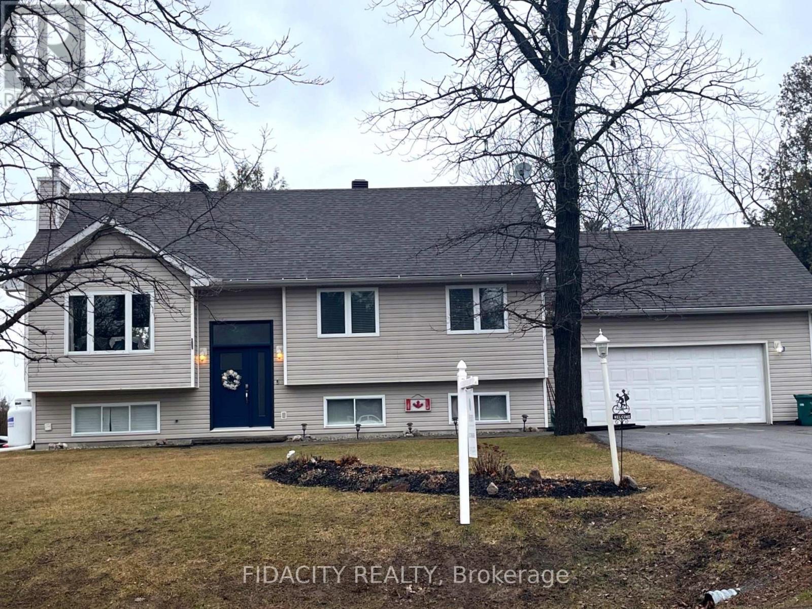 266 CLIFFORD CAMPBELL STREET, Ottawa, Ontario