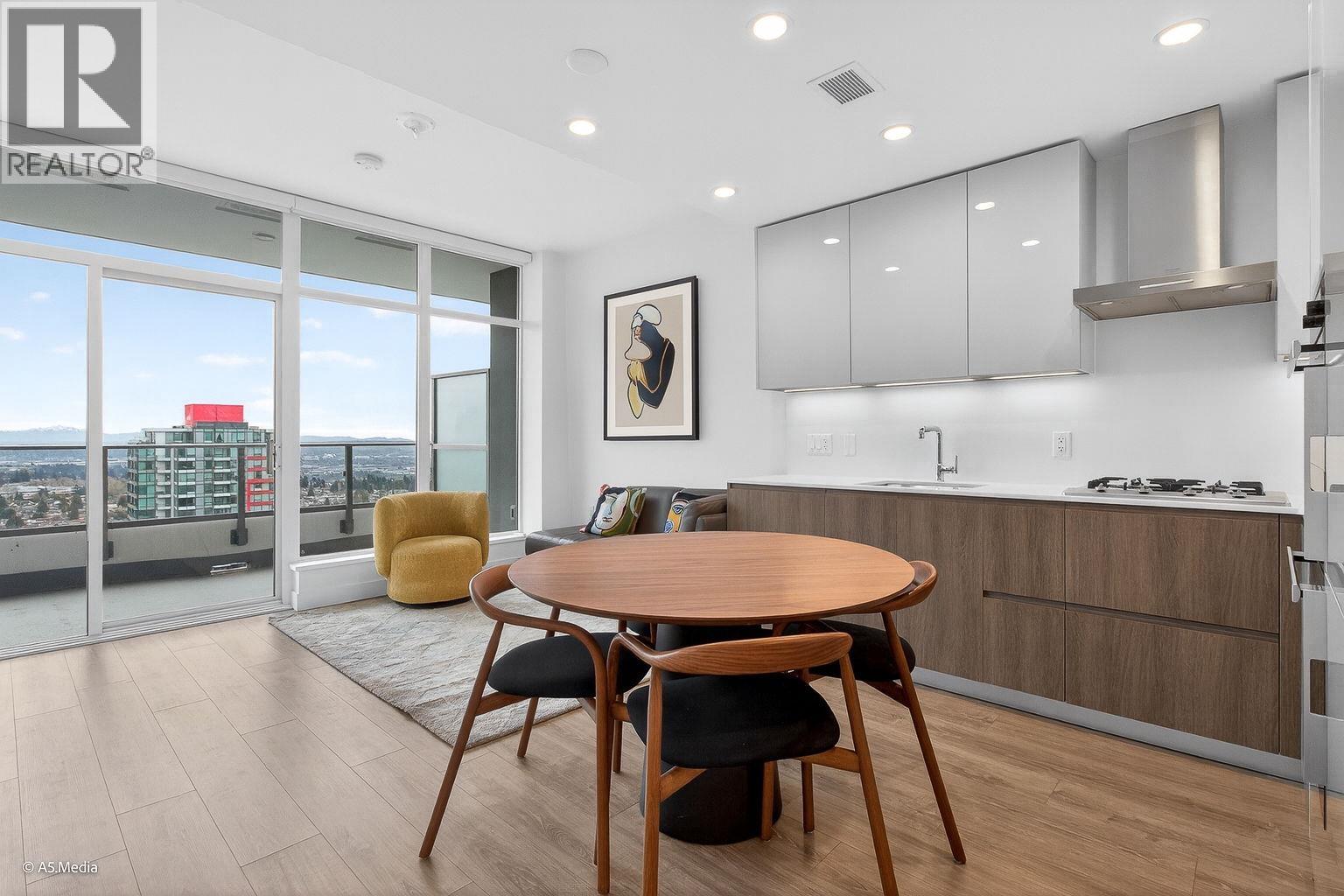 2603 6511 Sussex Avenue, Burnaby, British Columbia  V5H 0K5 - Photo 1 - R3111611