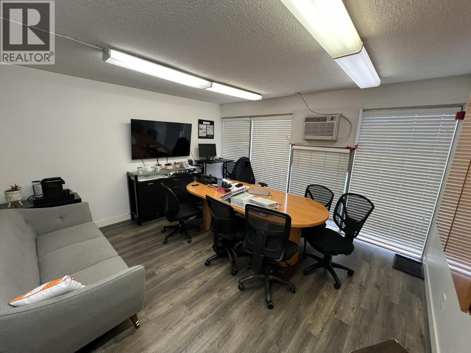 2647 Kingsway, Vancouver, British Columbia  V5R 5H2 - Photo 3 - C8077868