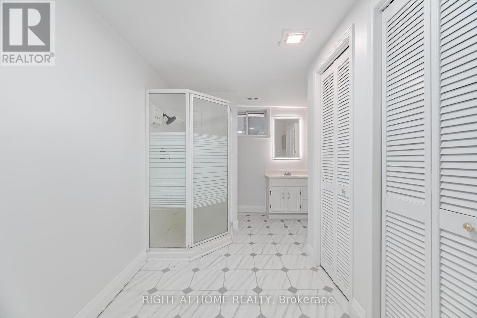 20 Pepperwood Place, Brampton, Ontario  L6S 3R9 - Photo 38 - W12999152