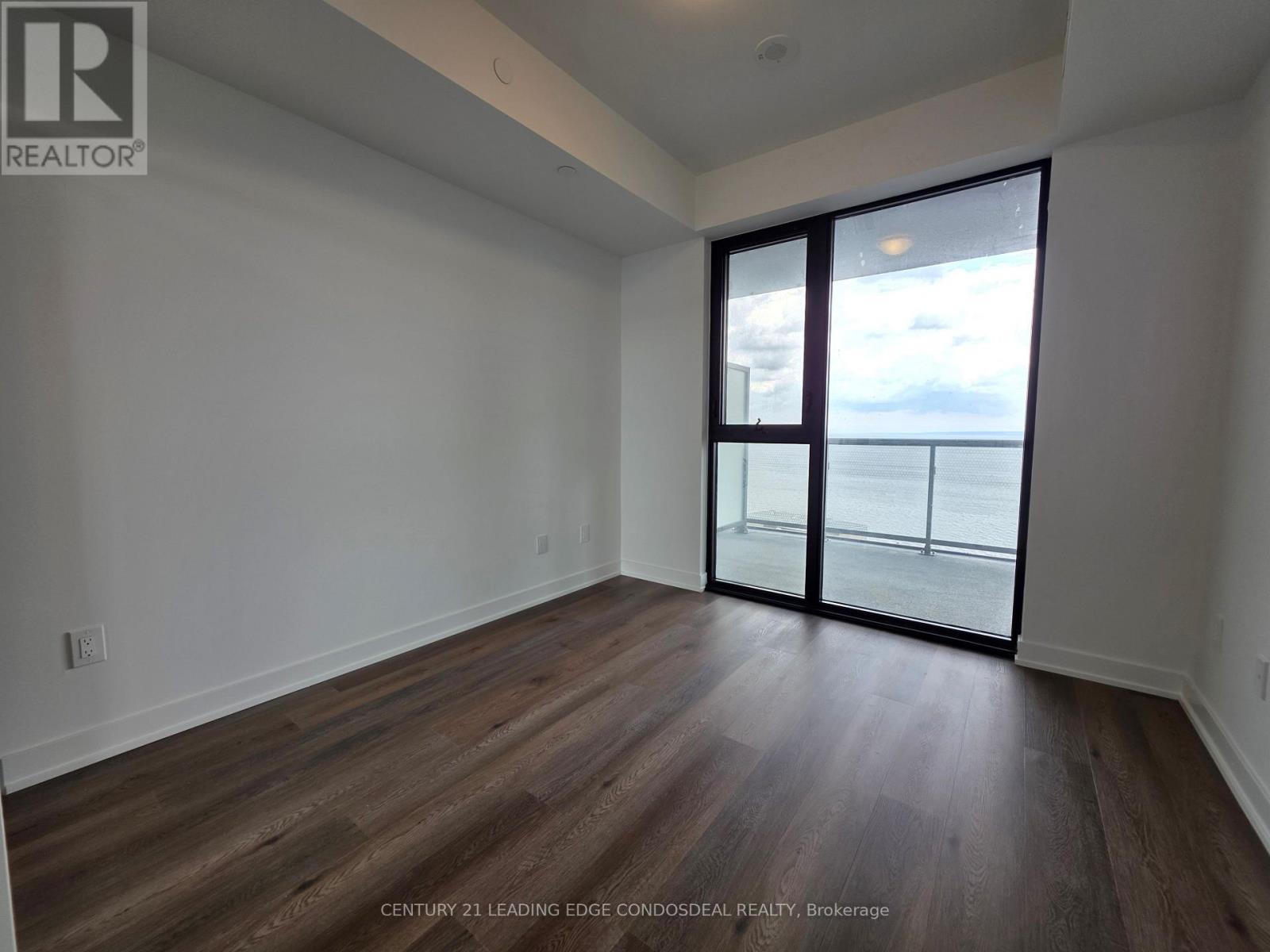 807 - 2075 Lakeshore Road, Burlington, Ontario  L7R 0H3 - Photo 10 - W12999154