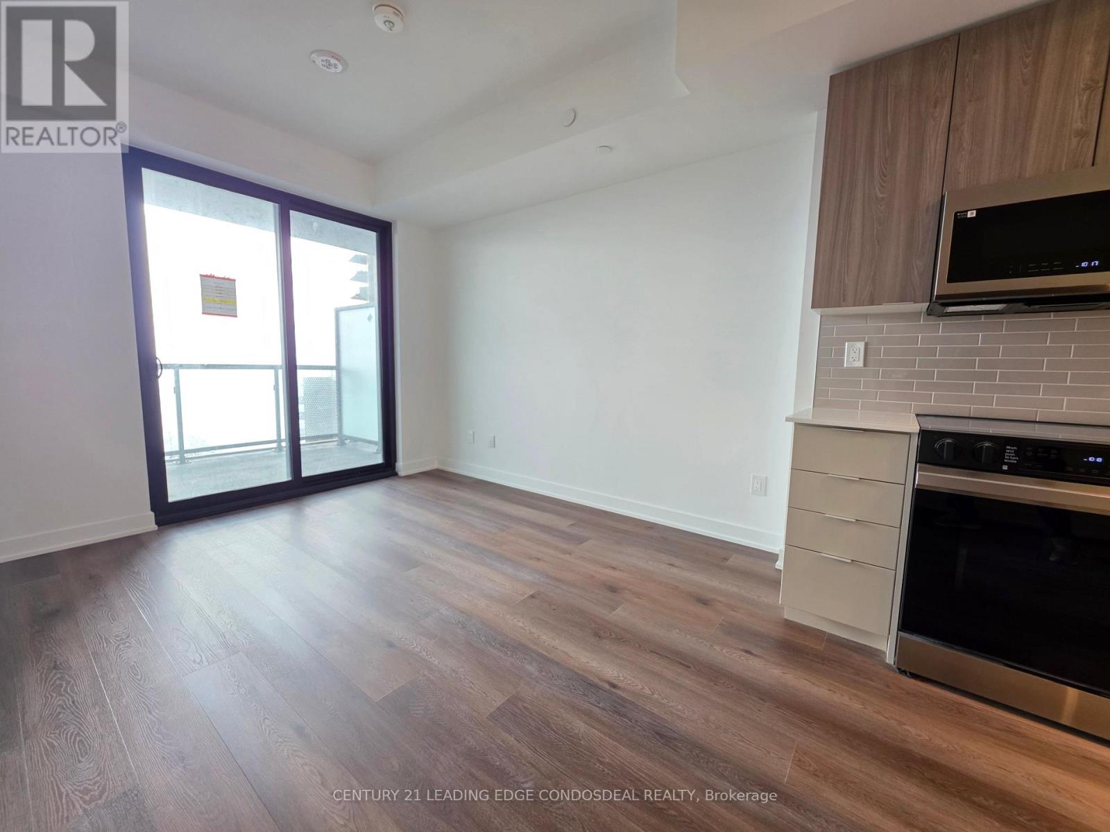 807 - 2075 Lakeshore Road, Burlington, Ontario  L7R 0H3 - Photo 6 - W12999154