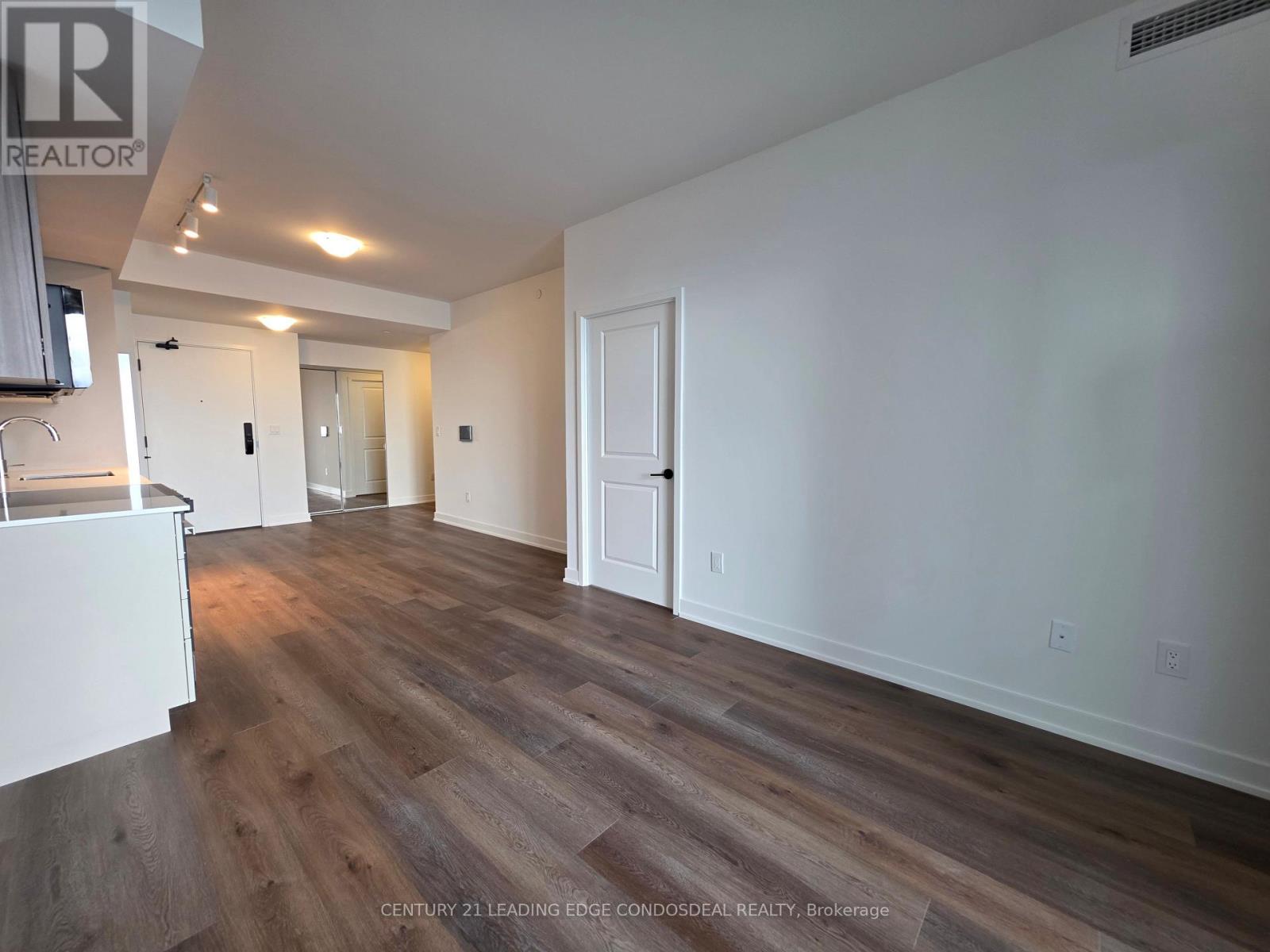 807 - 2075 Lakeshore Road, Burlington, Ontario  L7R 0H3 - Photo 8 - W12999154