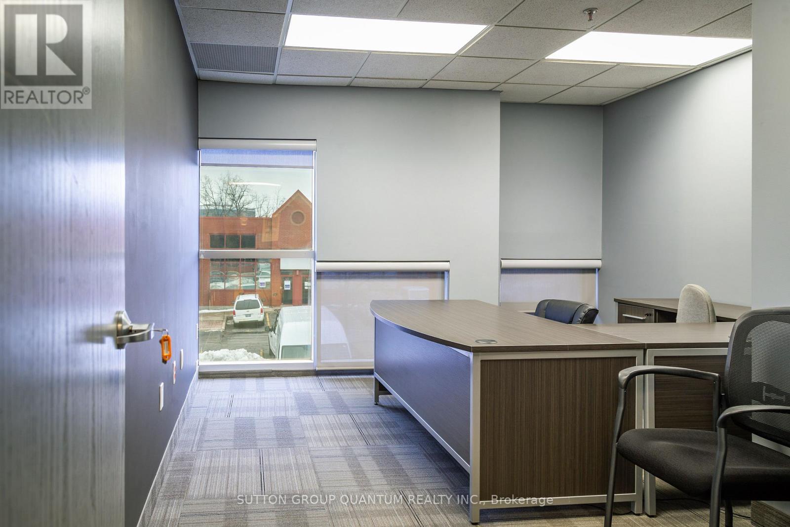 19 - 5100 South Service Road, Burlington, Ontario  L7L 6A5 - Photo 4 - W12999168