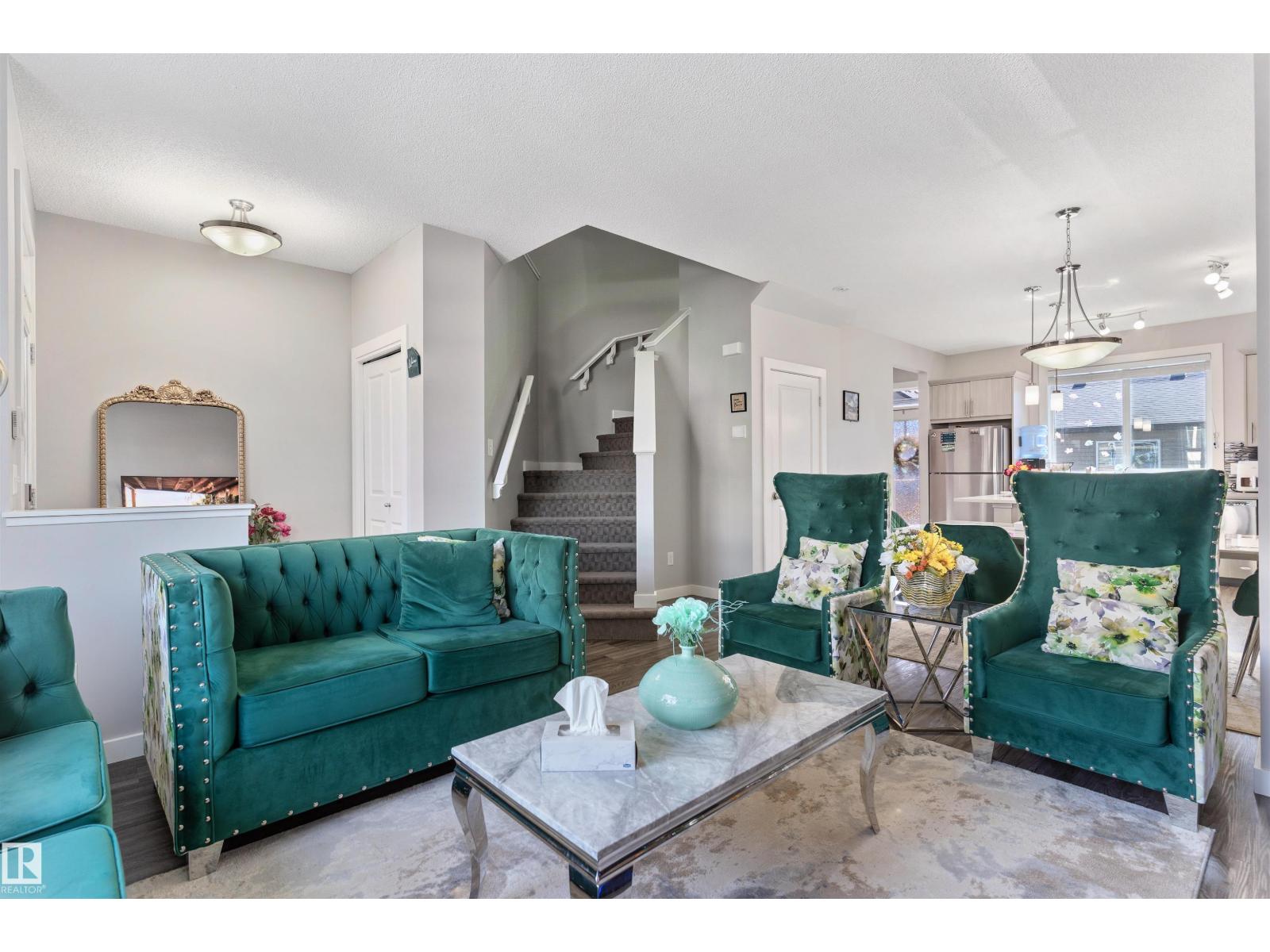 1227 Chappelle Bv Sw, Edmonton, Alberta  T6W 3R1 - Photo 8 - E4482269