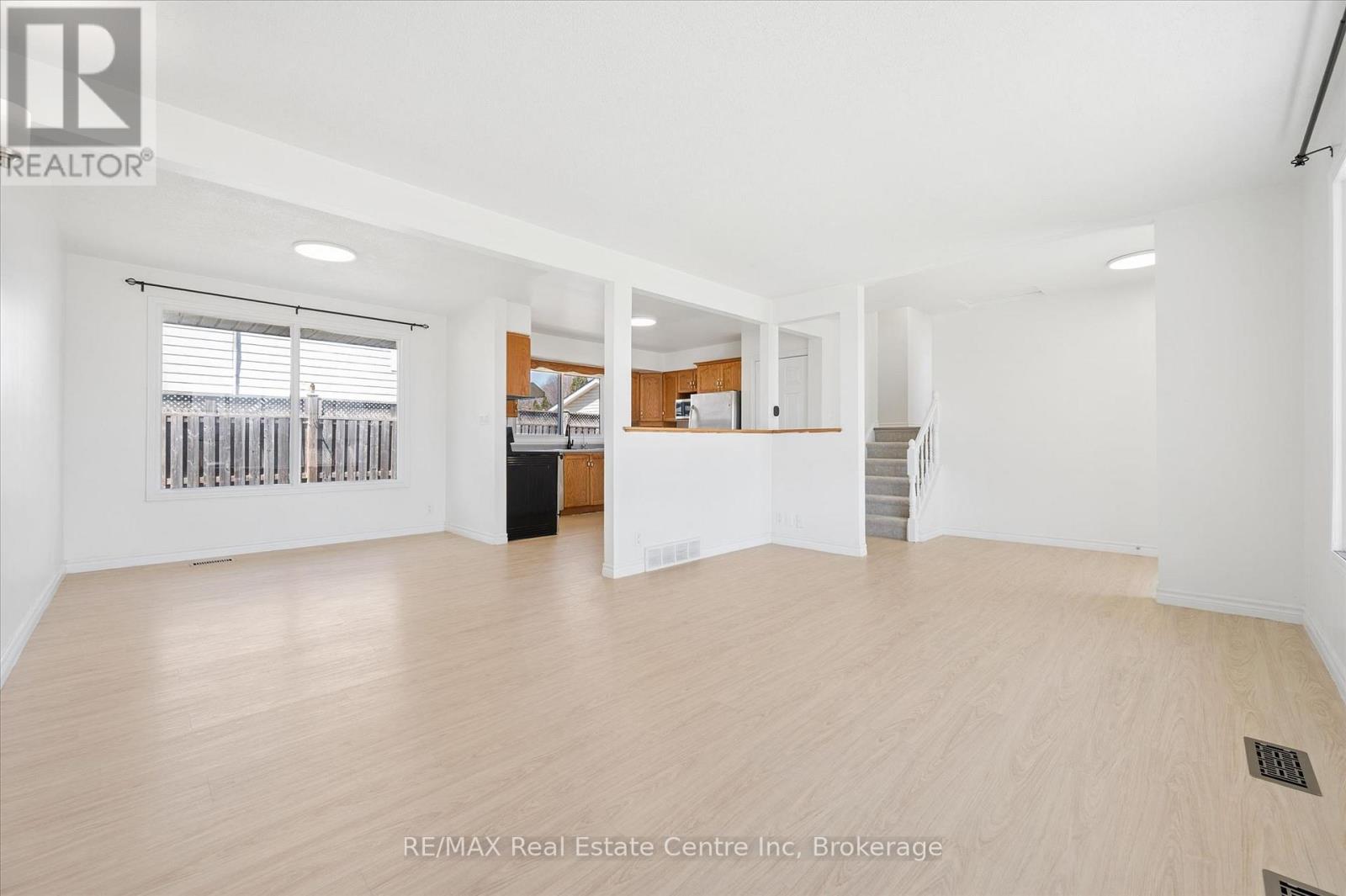 6 Eastview Road, Guelph, Ontario  N1E 1Z4 - Photo 10 - X12998270