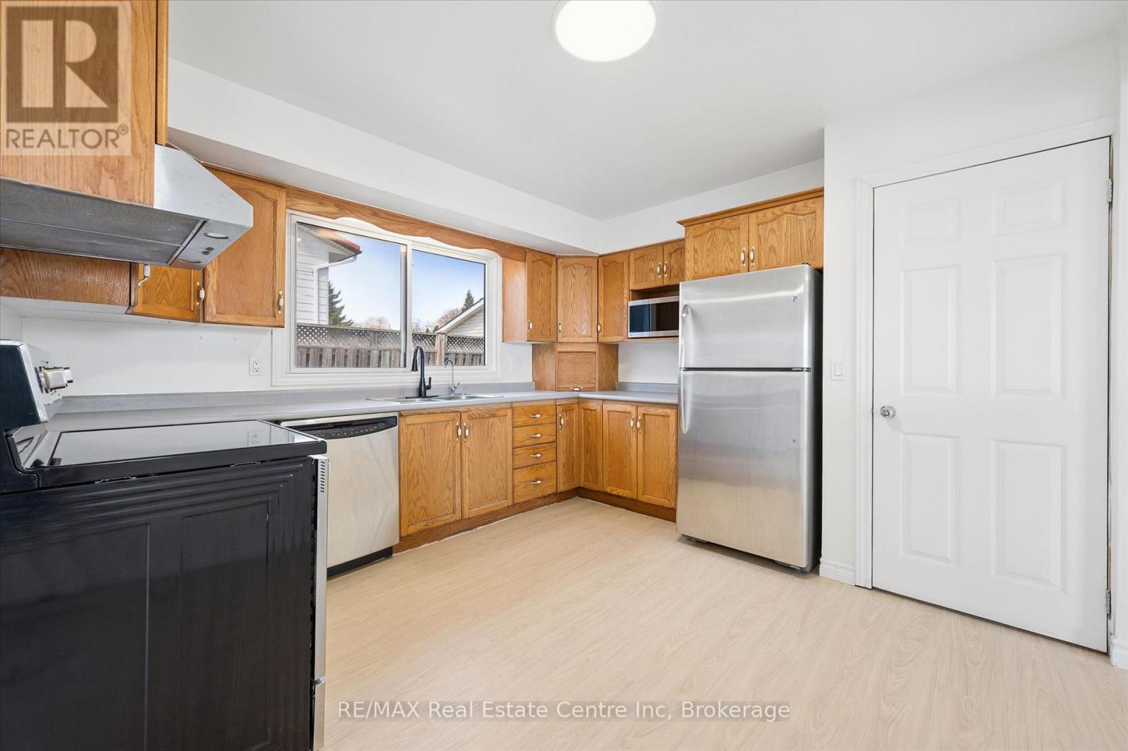 6 Eastview Road, Guelph, Ontario  N1E 1Z4 - Photo 14 - X12998270