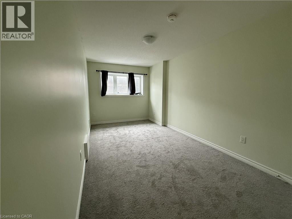 289 Chapel Hill Drive, Kitchener, Ontario  N2R 1N3 - Photo 5 - 40820488