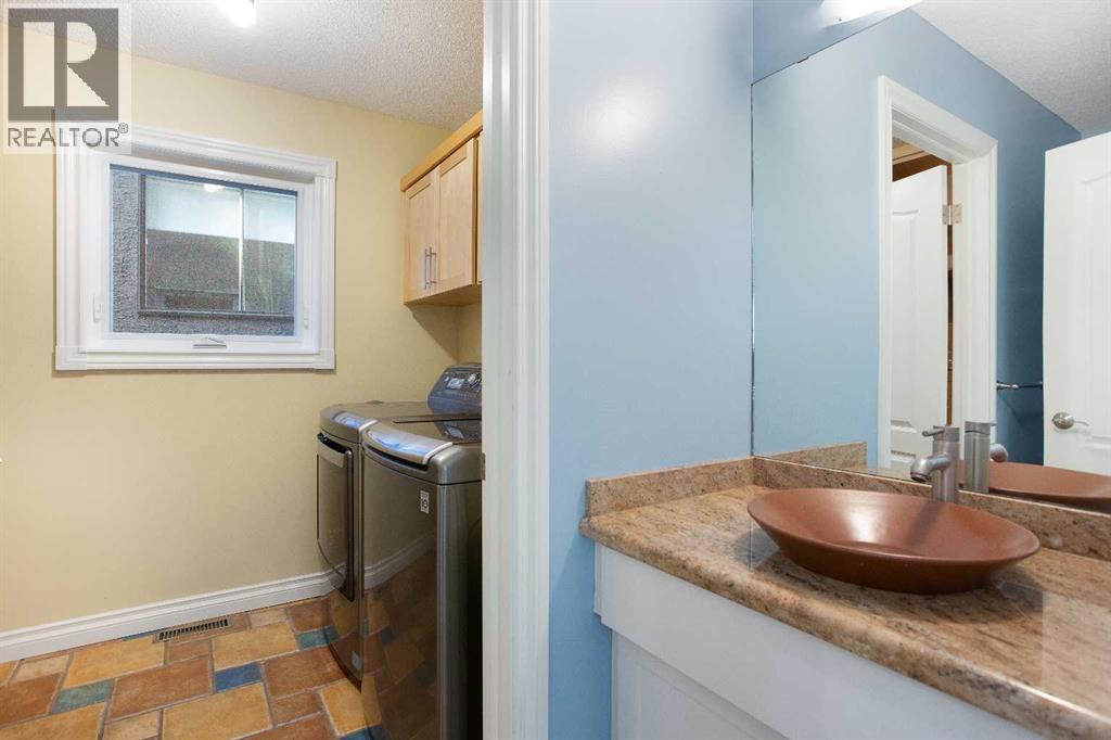 31 Signal Hill Way SW, Calgary, Alberta  T3H 2M1 - Photo 18 - A2300468