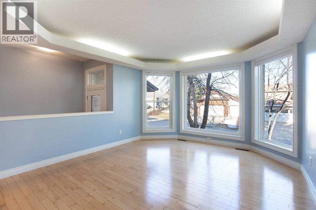 31 Signal Hill Way SW, Calgary, Alberta  T3H 2M1 - Photo 5 - A2300468