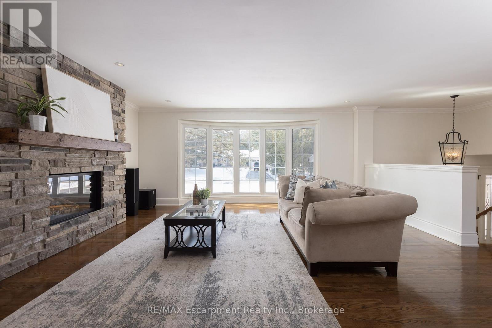 165 Walby Drive, Oakville, Ontario  L6L 4C9 - Photo 6 - W12799510