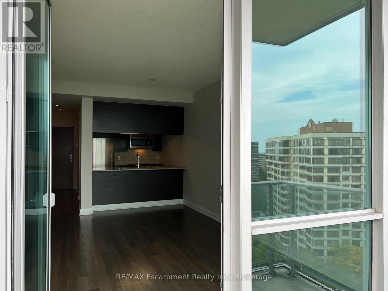 1309 - 1055 Southdown Road, Mississauga, Ontario  L5J 0A3 - Photo 17 - W12896908