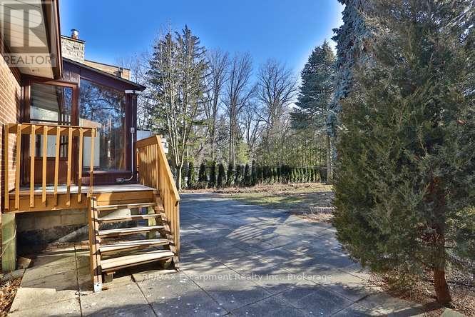 1336 Queen Victoria Avenue, Mississauga, Ontario  L5H 3H3 - Photo 41 - W12985648