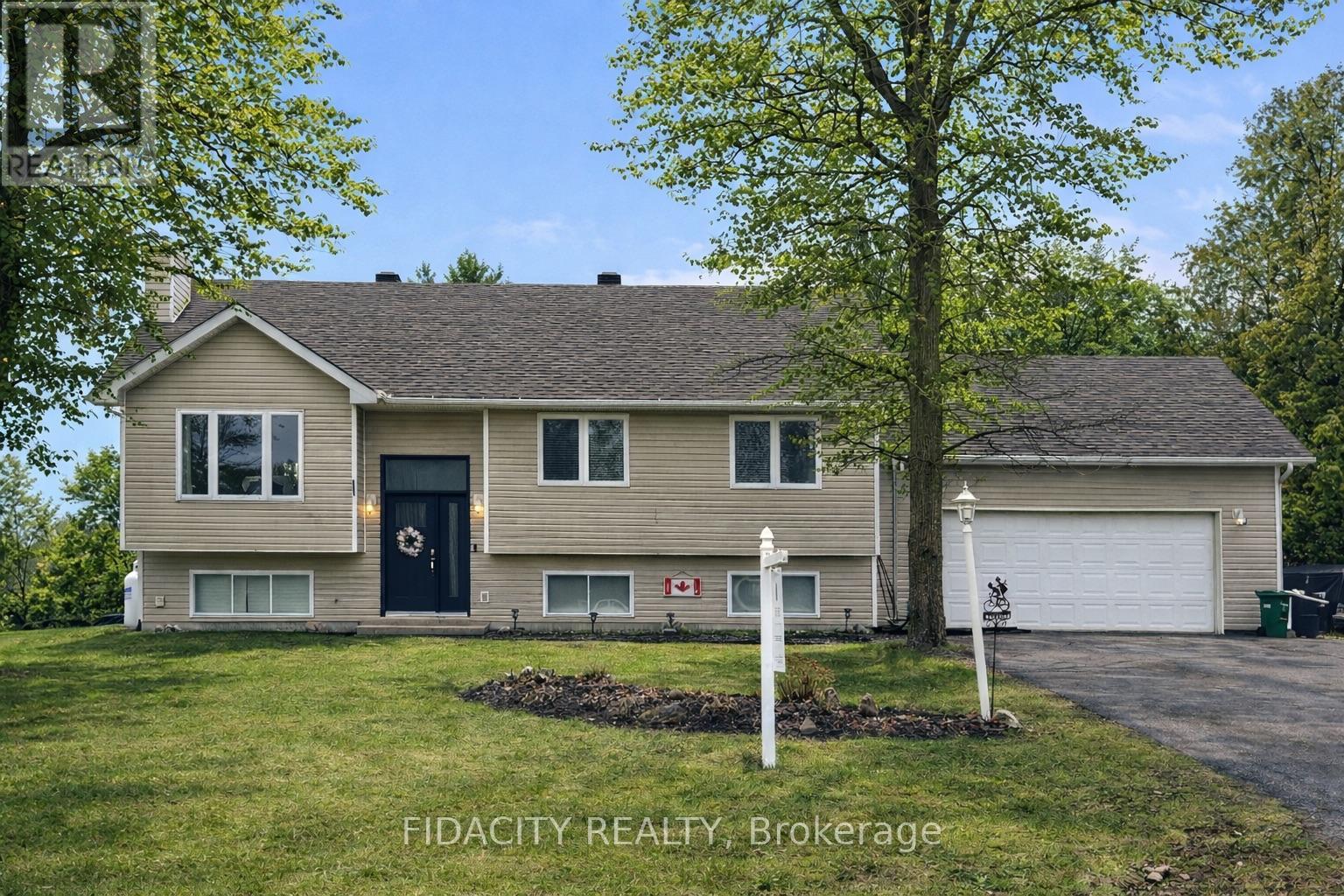 266 CLIFFORD CAMPBELL STREET, Ottawa, Ontario