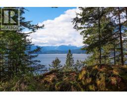 1750 BILLINGTON ROAD, Bowen Island, British Columbia