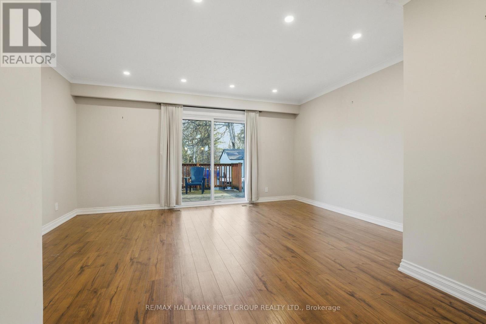 Main - 303 Rossland Road W, Whitby, Ontario  L1N 3H8 - Photo 5 - E12999218