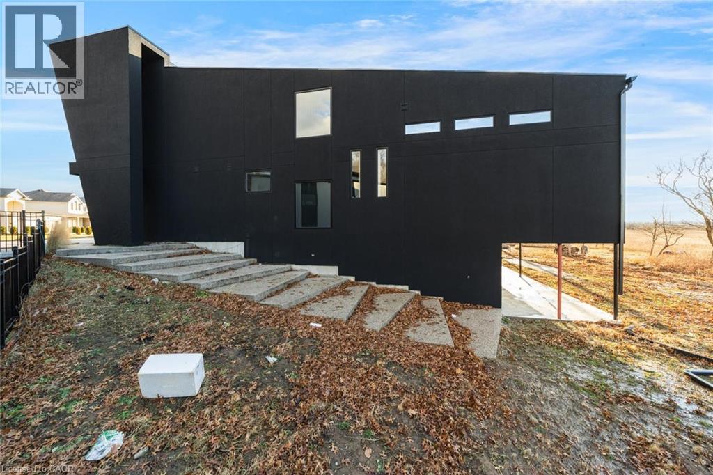 5599 Osprey Avenue, Niagara Falls, Ontario  L2H 0M2 - Photo 47 - 40805416