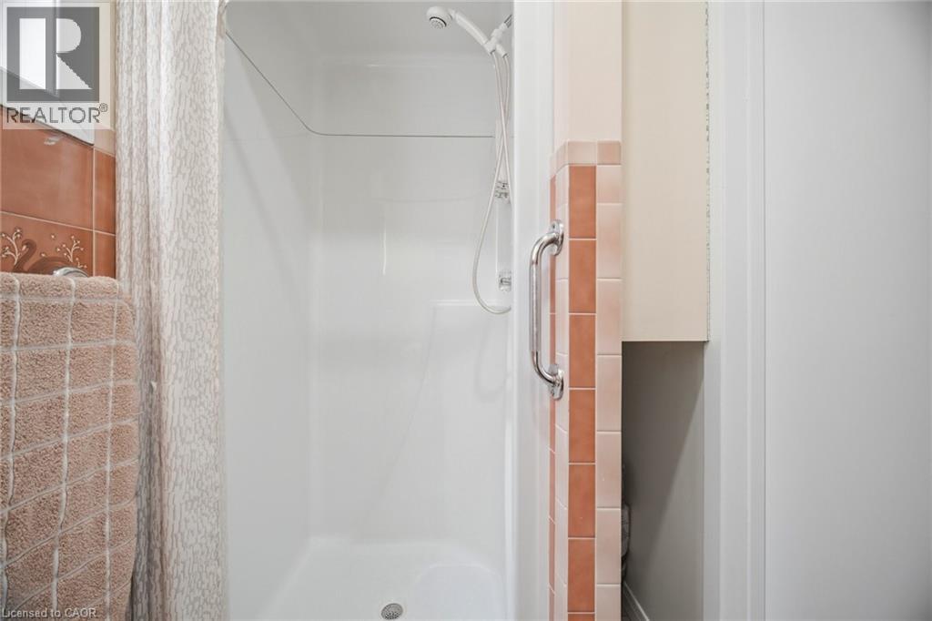 38 Leclaire Street, Hamilton, Ontario  L9C 5X3 - Photo 24 - 40820921