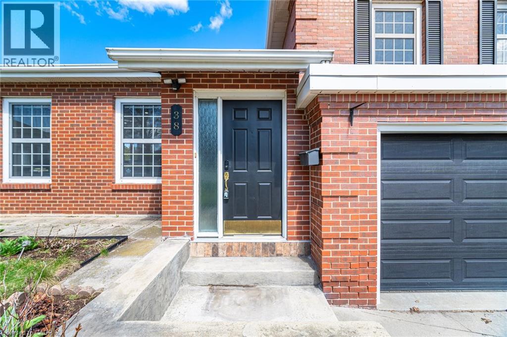 38 Leclaire Street, Hamilton, Ontario  L9C 5X3 - Photo 4 - 40820921