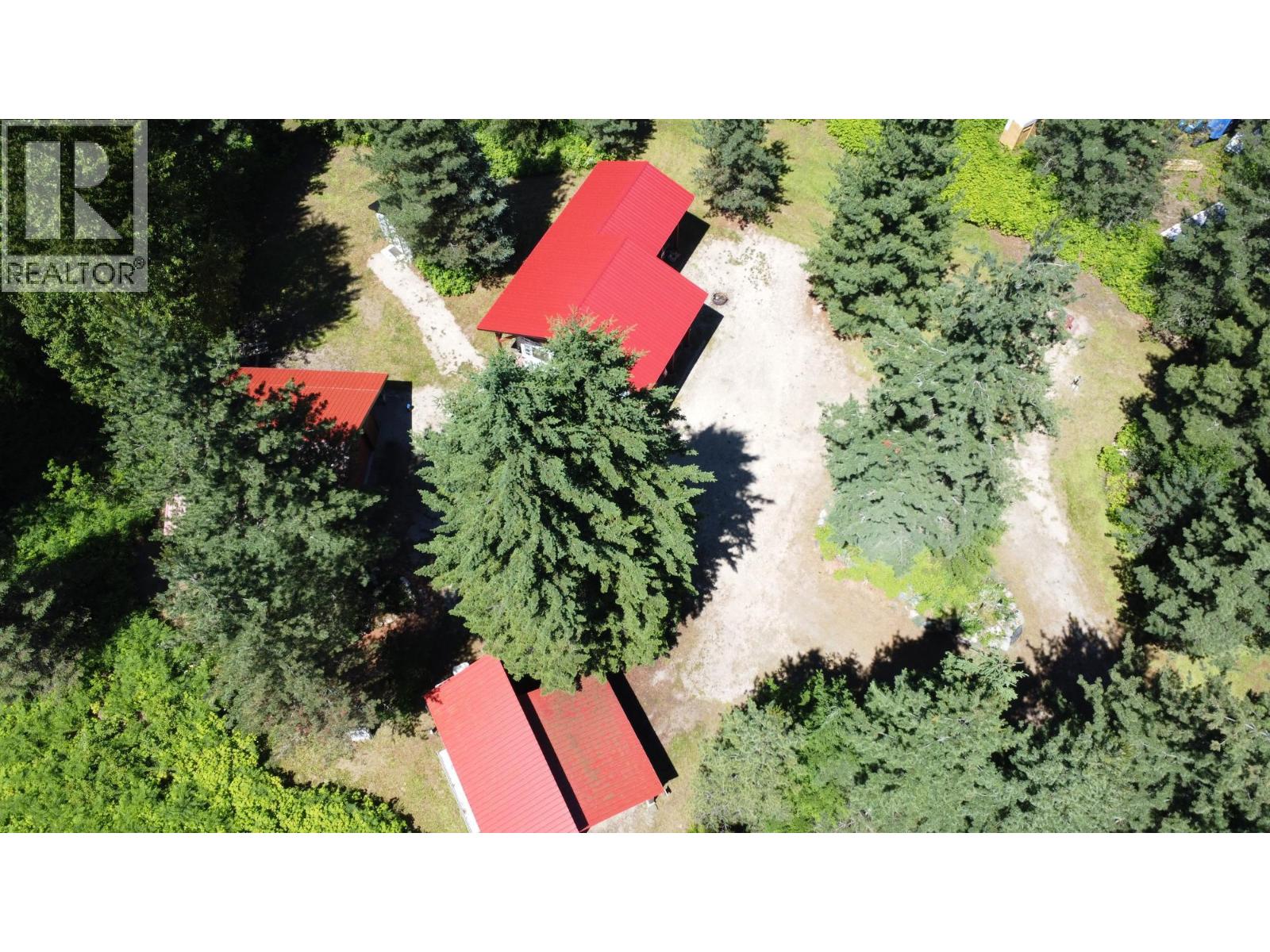 212 ISLAND VIEW Road, Nakusp, British Columbia