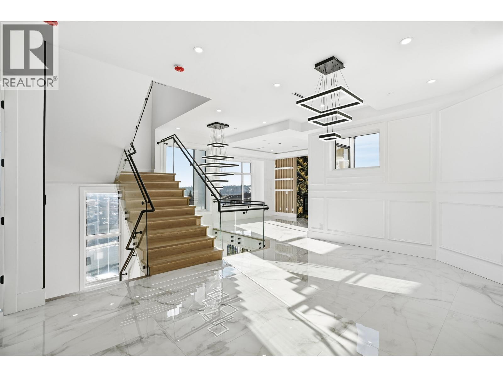 2263 Monashee Court, Coquitlam, British Columbia  V3K 6P7 - Photo 6 - R3108742