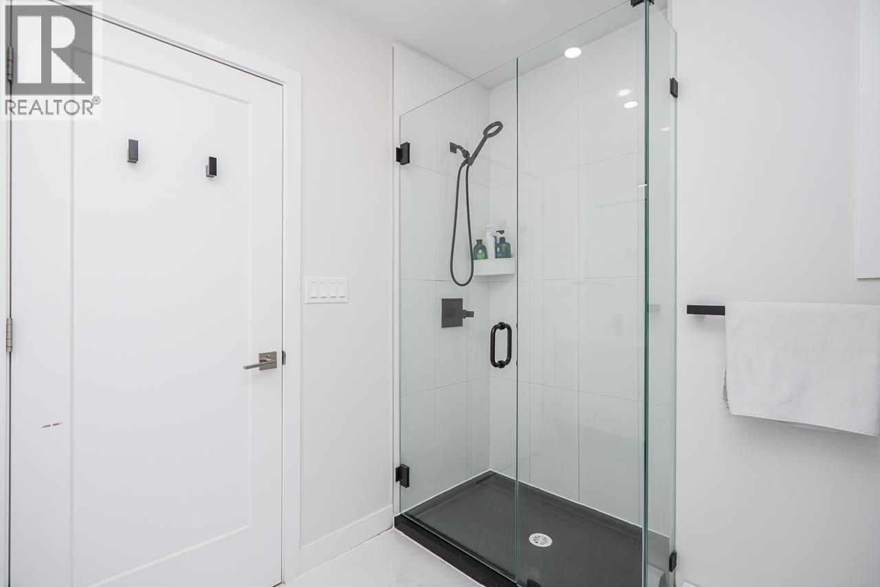 7749 Lee Street, Burnaby, British Columbia  V3N 4B9 - Photo 18 - R3111526