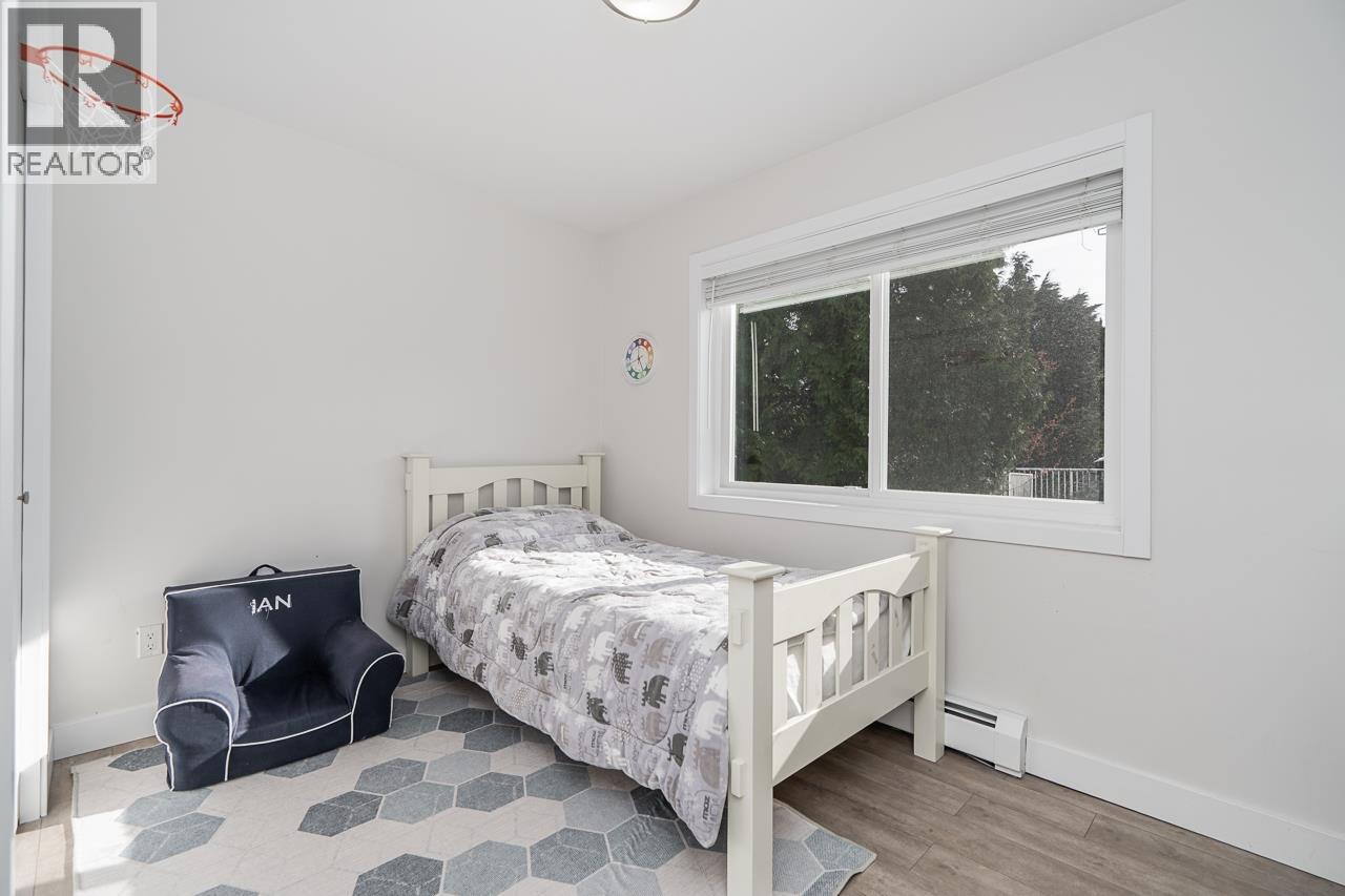 7749 Lee Street, Burnaby, British Columbia  V3N 4B9 - Photo 22 - R3111526