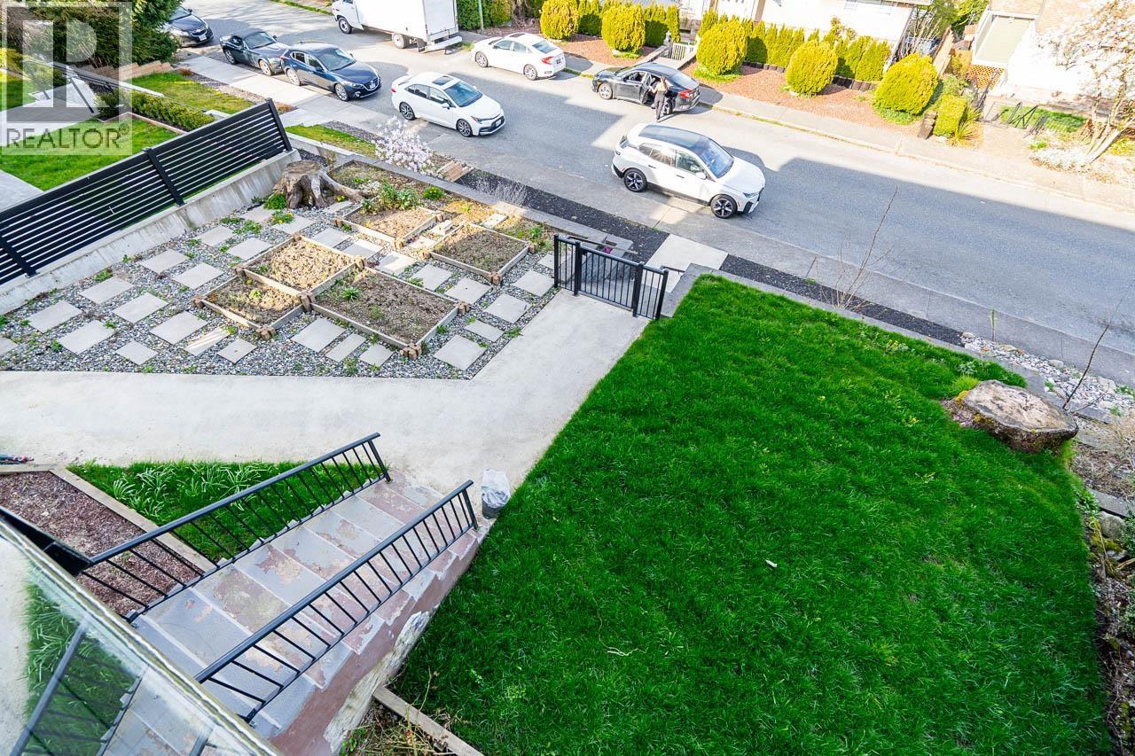 7749 Lee Street, Burnaby, British Columbia  V3N 4B9 - Photo 26 - R3111526