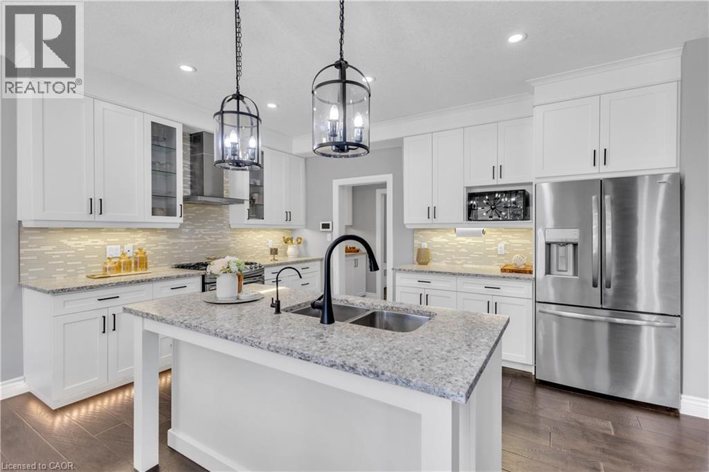 515 St Moritz Avenue, Waterloo, Ontario  N2T 0B3 - Photo 13 - 40820017