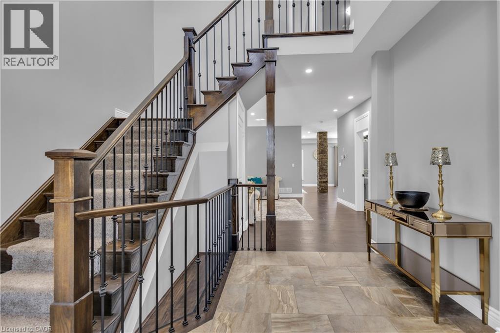 515 St Moritz Avenue, Waterloo, Ontario  N2T 0B3 - Photo 6 - 40820017