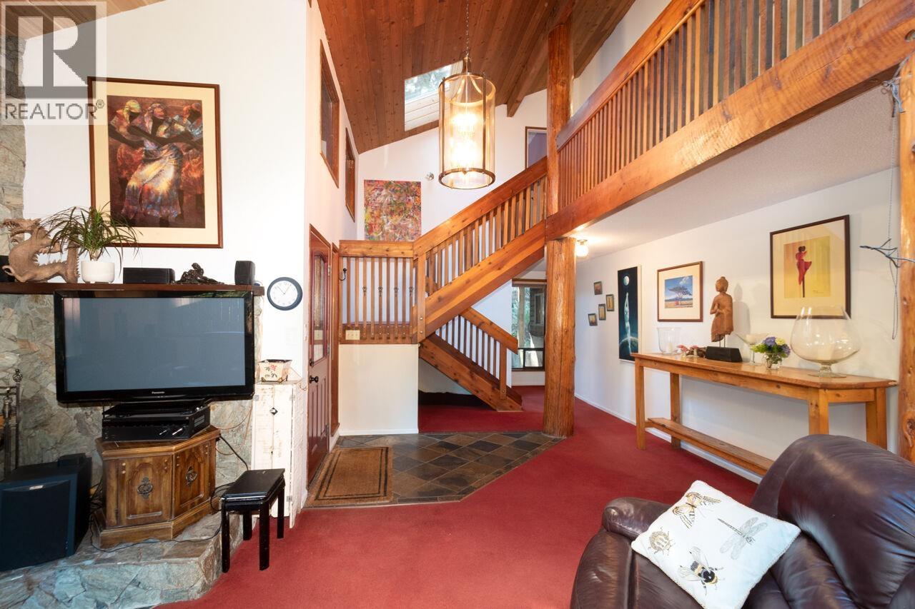 574 Cowan Road, Bowen Island, British Columbia  V0N 1G2 - Photo 12 - R3111630