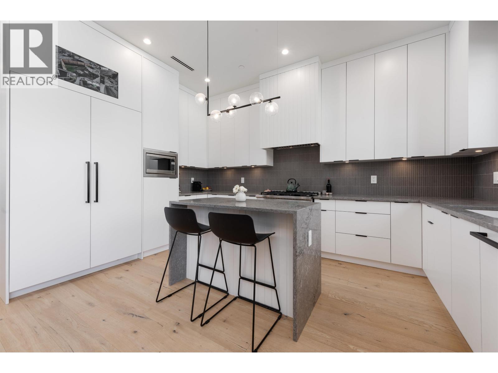 5059 Sherbrooke Street, Vancouver, British Columbia  V5W 3M1 - Photo 8 - R3111631