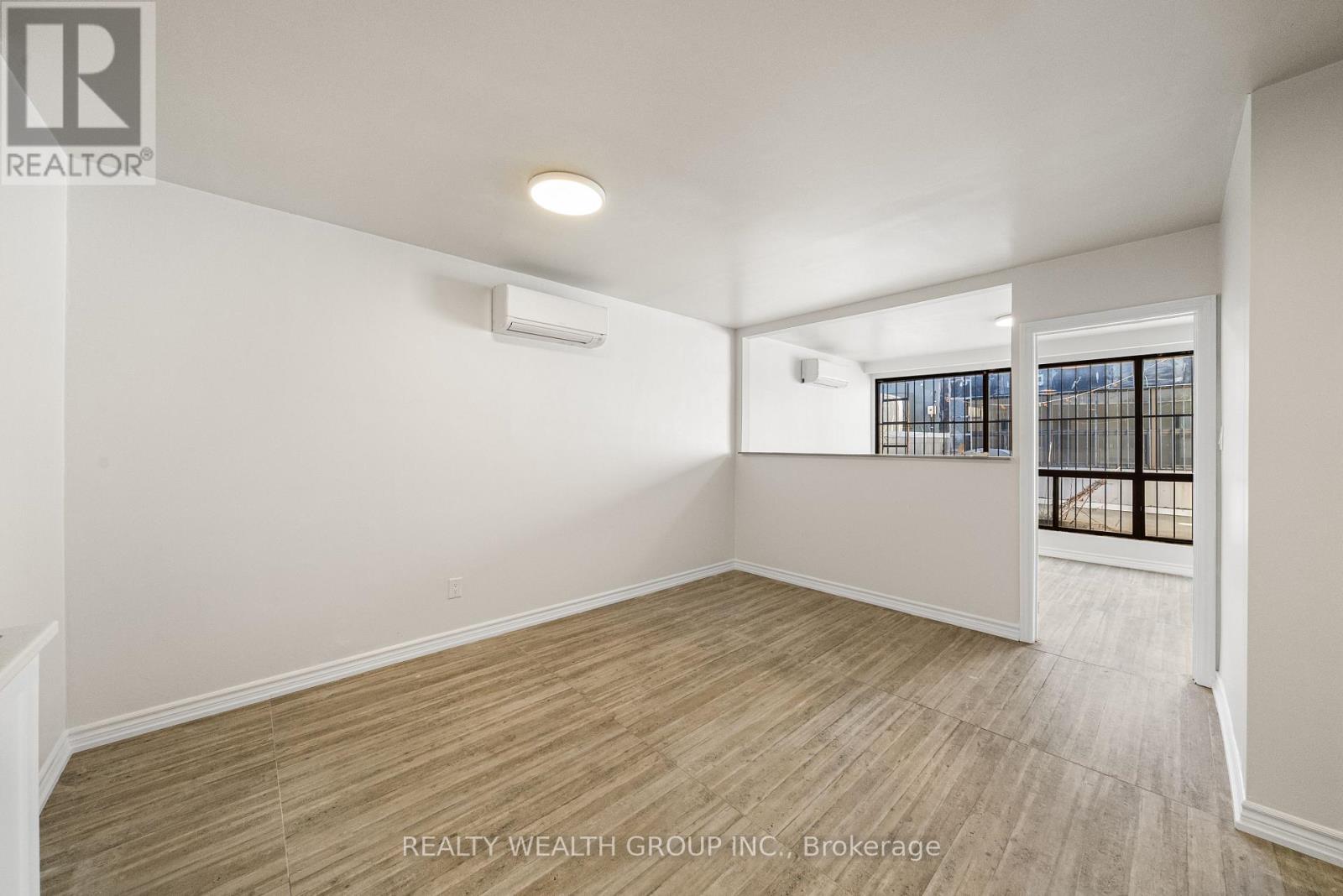 3 - 566 Queen Street W, Toronto, Ontario  M5V 2B5 - Photo 3 - C12999220