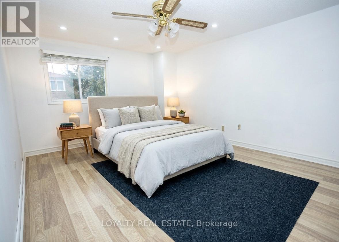 1540 Marshcourt Drive, Pickering, Ontario  L1V 6C6 - Photo 14 - E12999216