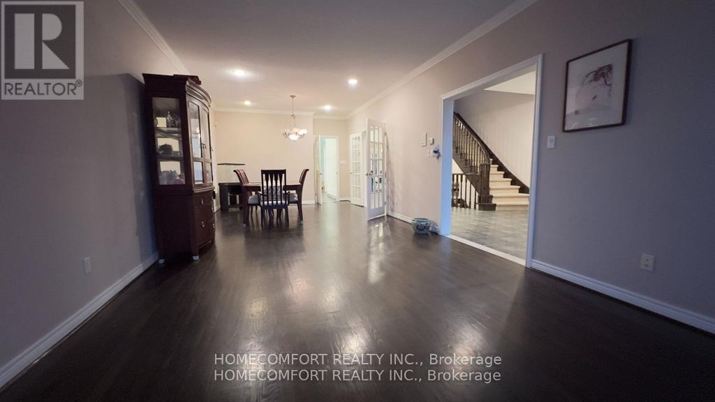 95 Rowland Court, Markham, Ontario  L6C 1X8 - Photo 6 - N12999214