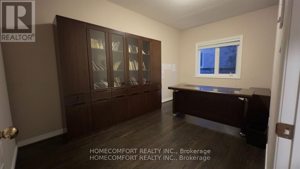 95 Rowland Court, Markham, Ontario  L6C 1X8 - Photo 7 - N12999214