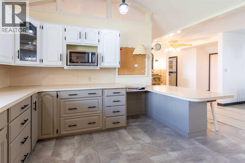 63004a Hwy 5, Welling, Alberta  T0K 2N0 - Photo 13 - A2301411