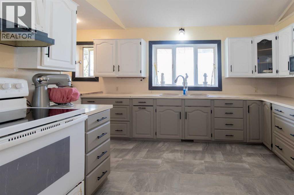 63004a Hwy 5, Welling, Alberta  T0K 2N0 - Photo 17 - A2301411