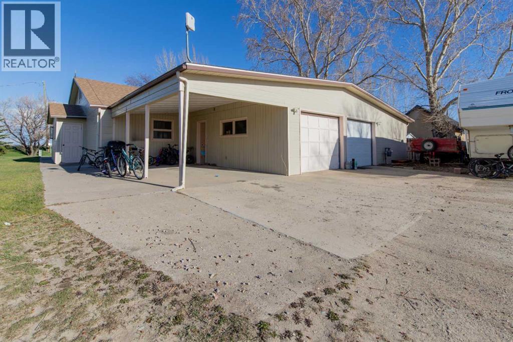 63004a Hwy 5, Welling, Alberta  T0K 2N0 - Photo 39 - A2301411